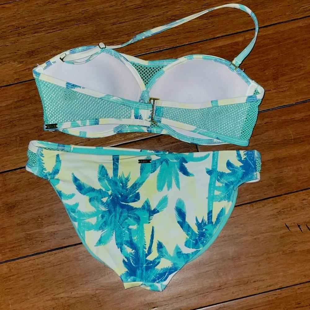 Tropical Roxy Bikini - Picture 4 of 8